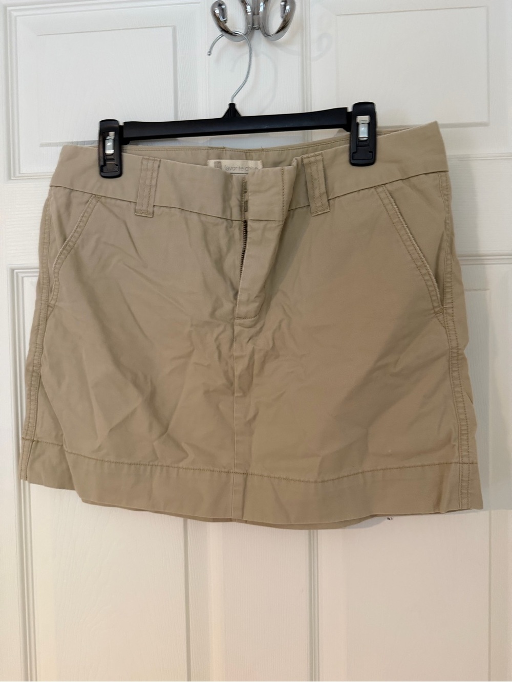 GAP Favorite Chino Mini Skirt
